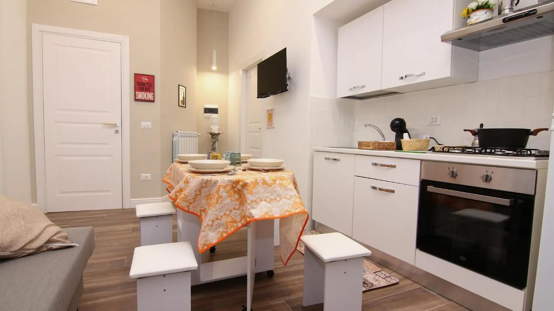 Mama Mia House Apartment Naples Italy