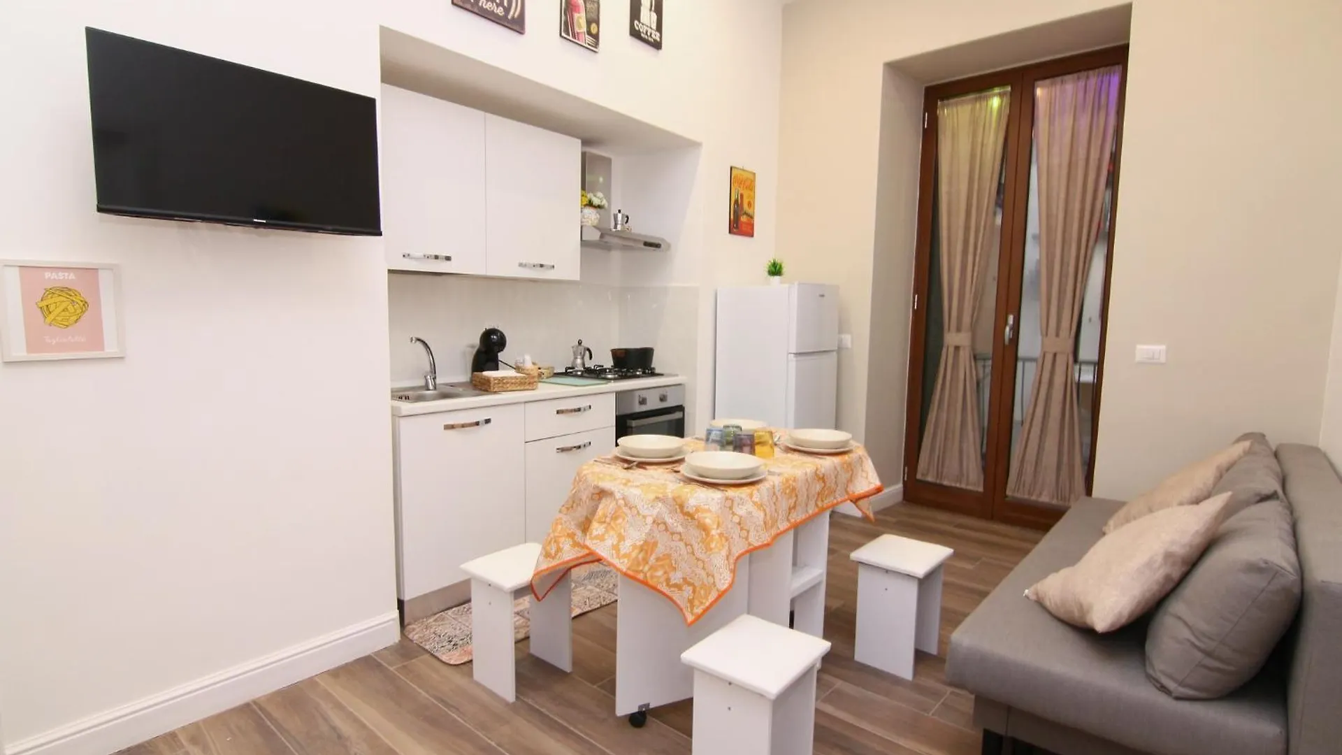 Mama Mia House Apartment Naples Italy