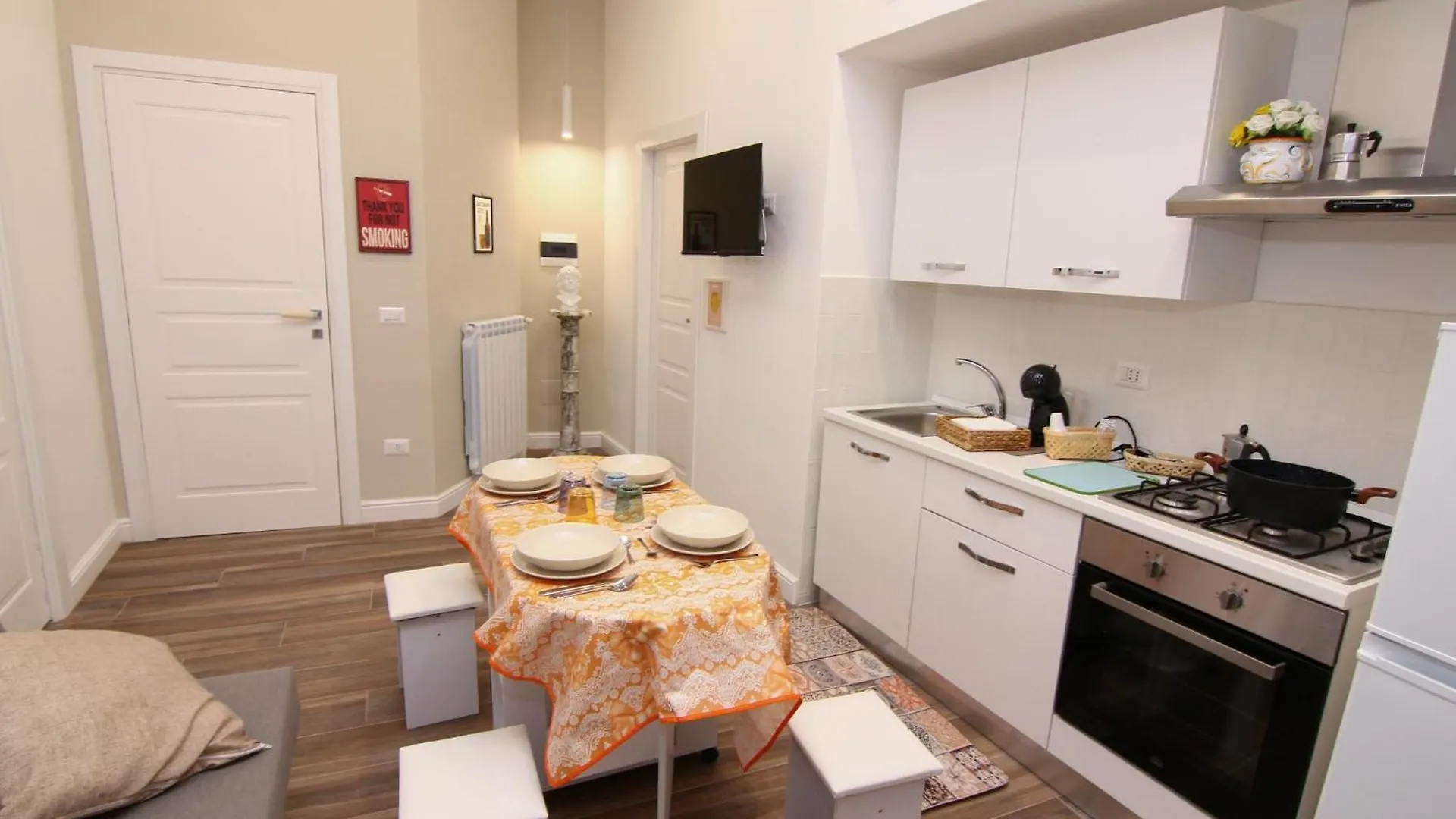 Апартаменты Mama Mia House Неаполь 0*,